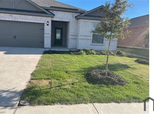 517 Harbor Oaks Dr, Anna, TX 75409
