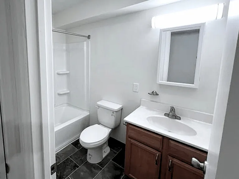 400 Tremont Park Cir — Photo 7