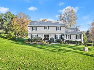 2 Woods Way, New Fairfield, CT 06812