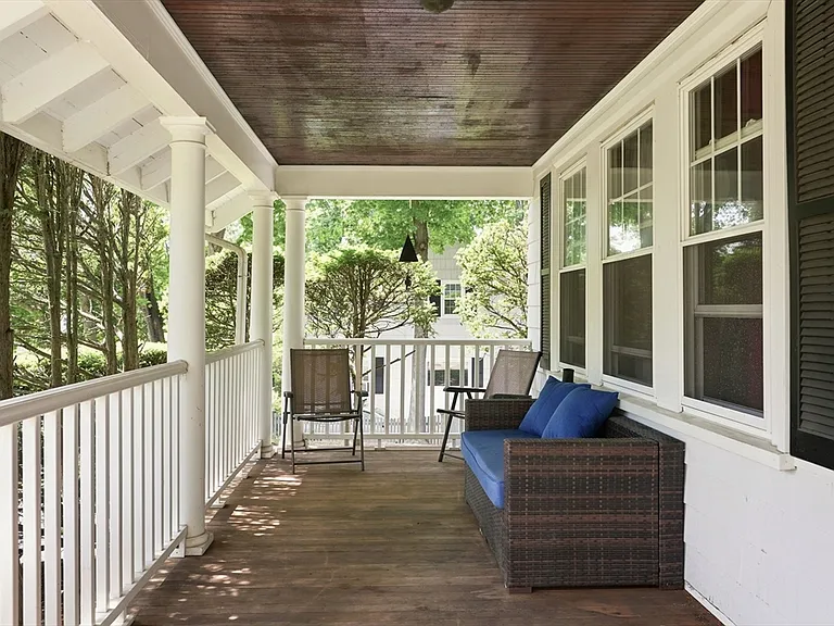 42 Norway Park — Photo 32