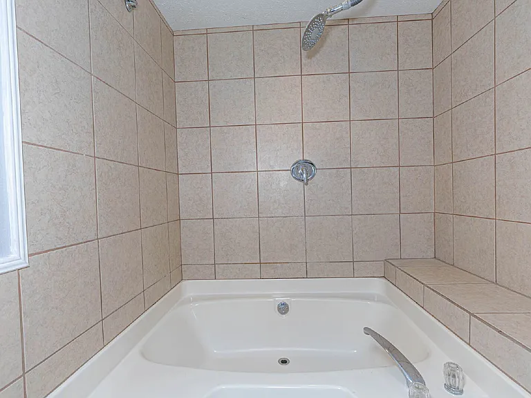 6913 Dorsey Dr — Photo 12