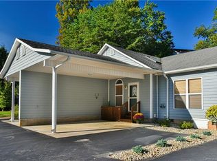 121 Shadowbrook Dr #C2, Asheville, NC 28805