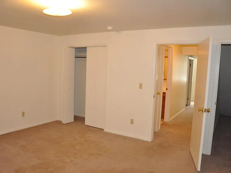 basement bedroom