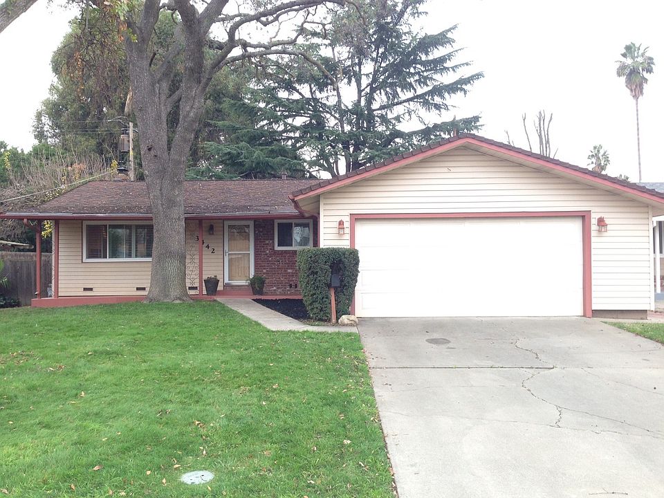 1st image of 3442 Rosemont Dr