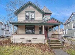 516 Oak St, Kalamazoo, MI