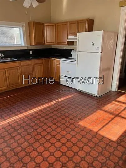 818 High St — Photo 9
