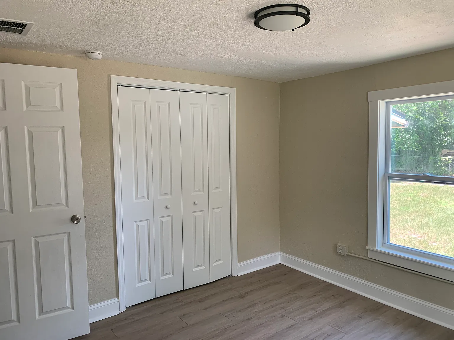 2 bed, 644 sqft, $1,800 — Photo 4