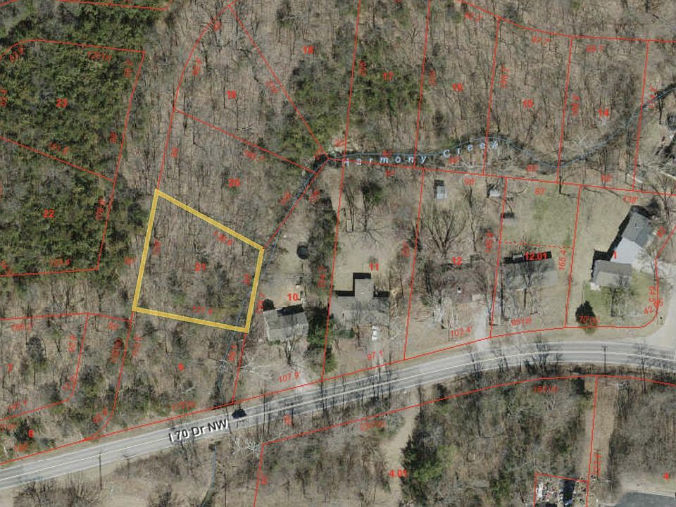 1st image of Rosecliff Dr