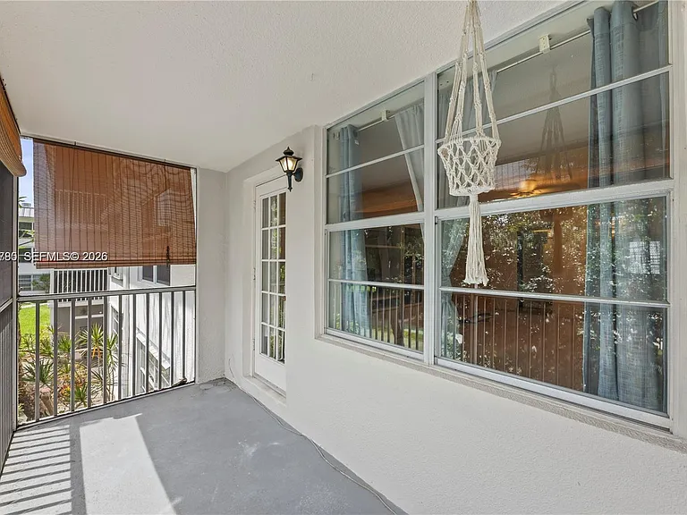 4025 N Federal Hwy #226C — Photo 20