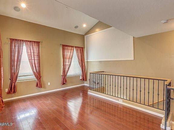 4th image of 4078 E Windsor Dr