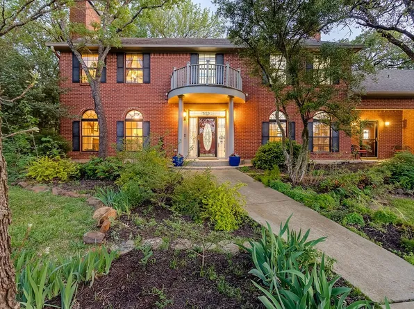 140 Creekside Dr, Double Oak, TX 75077