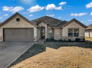 924 E 5th St, Springtown, TX 76082