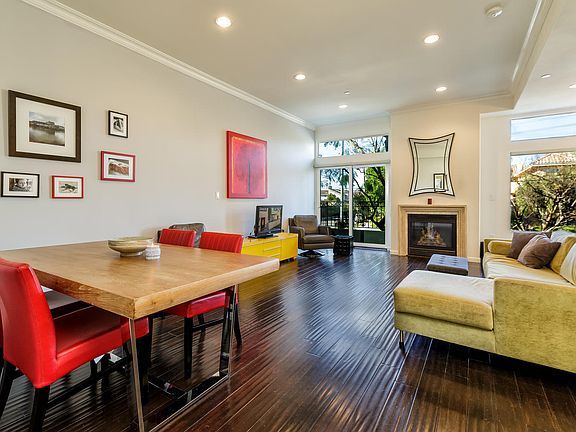 4th image of 13360 Burbank Blvd APT 14