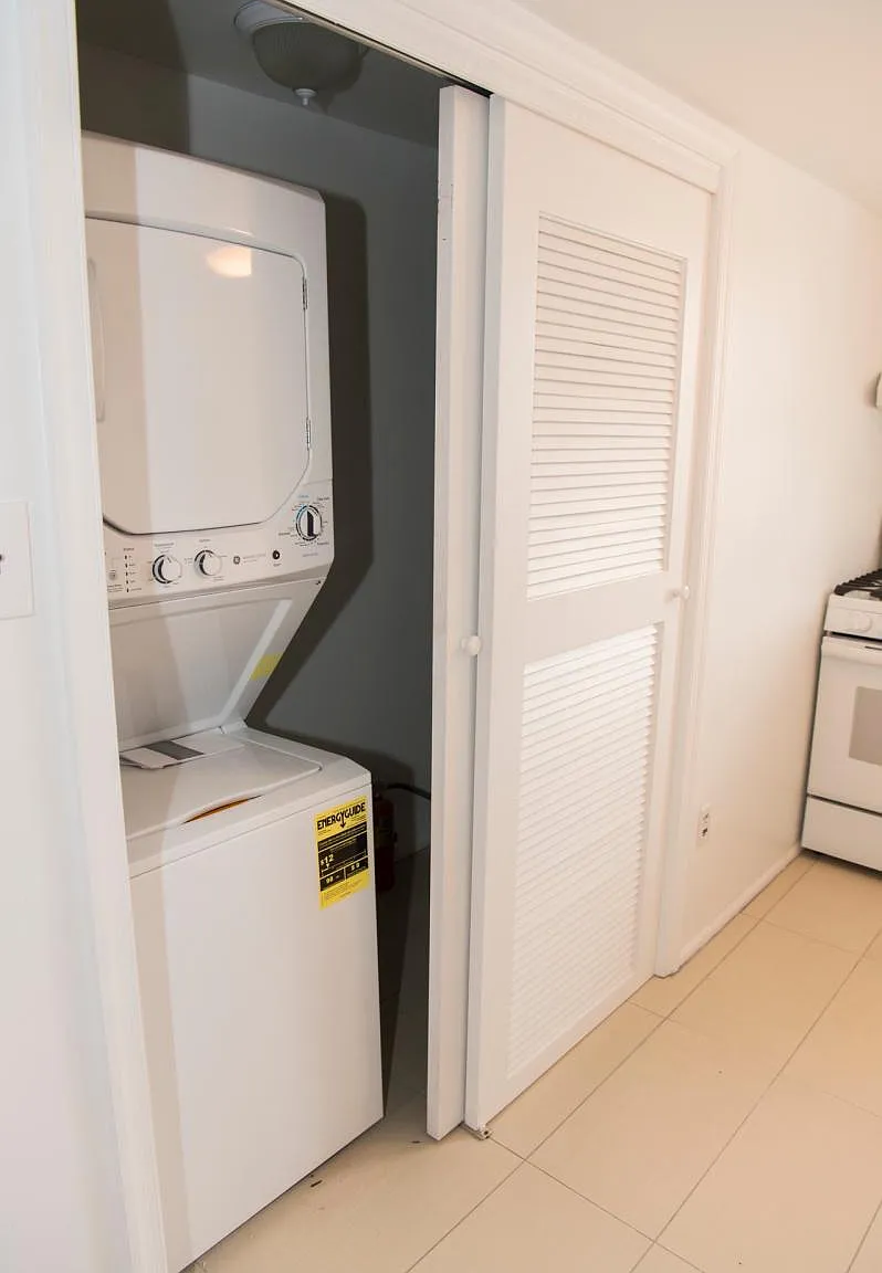 2 bed, 1500 sqft, $2,200 — Photo 4