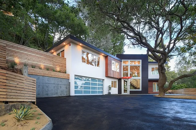 108 Gramercy Dr photo 1