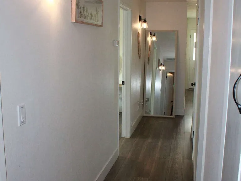 725 W Rialto Ave — Photo 21