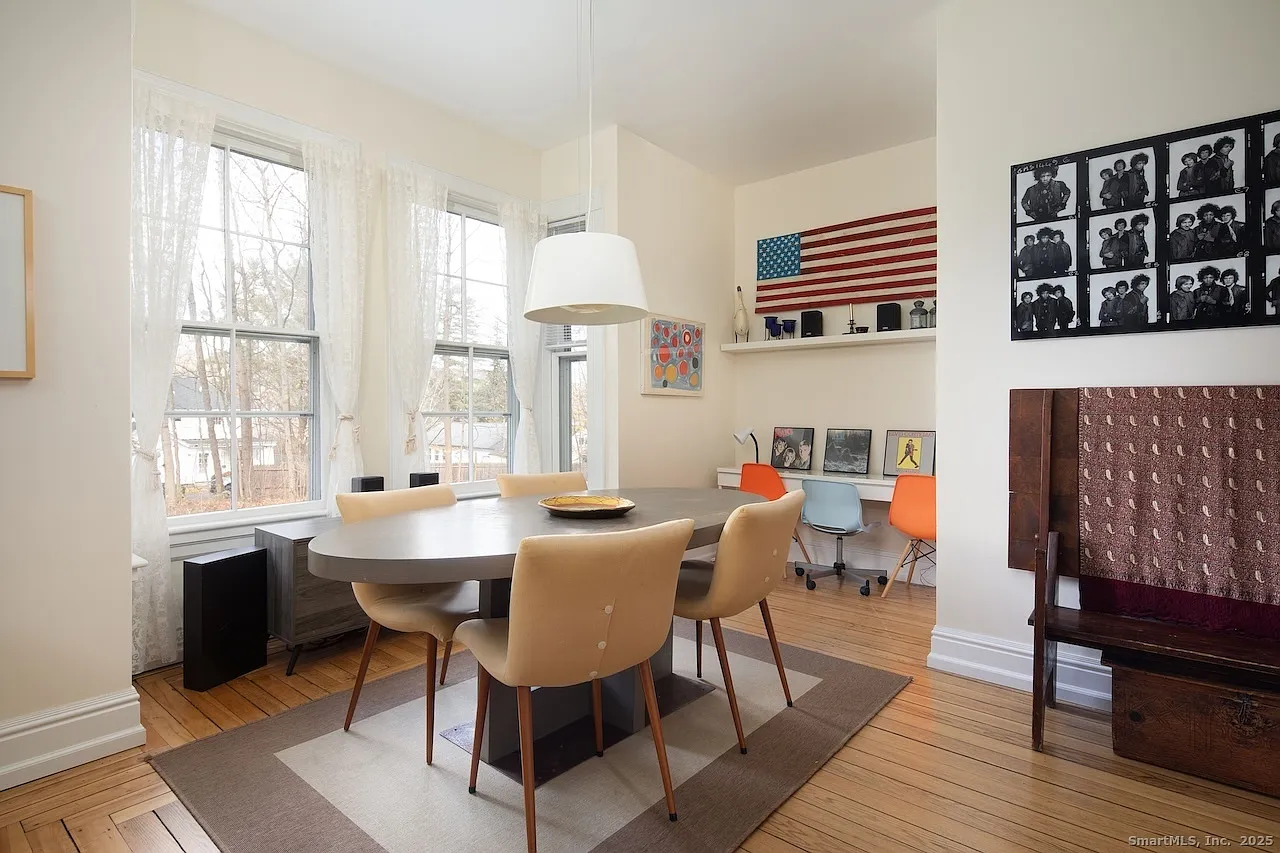 2 bed, 2.5 bath, 925 sqft, $3,850 — Photo 3