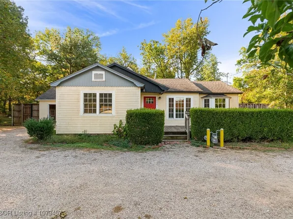 5200 N O St, Fort Smith, AR 72904