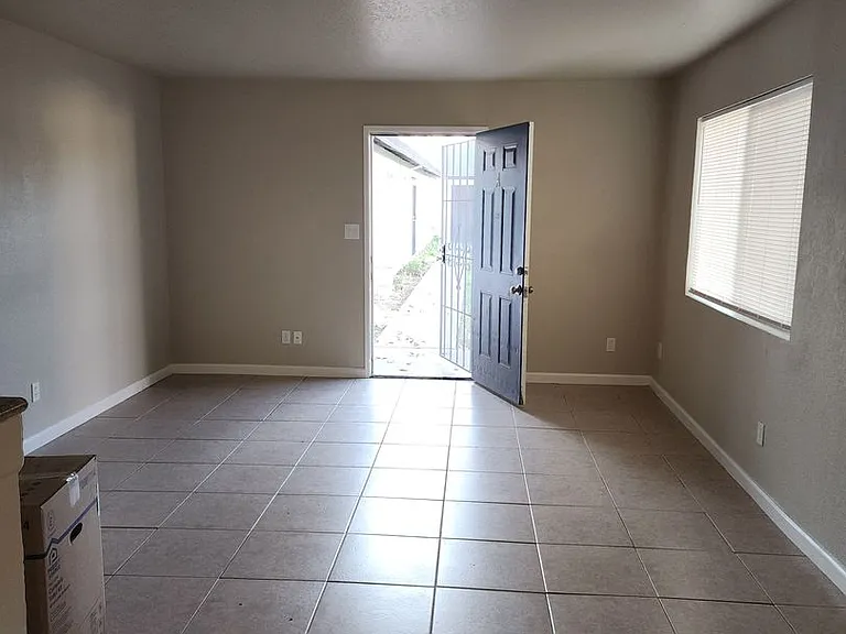 2801 Tully Rd — Photo 7