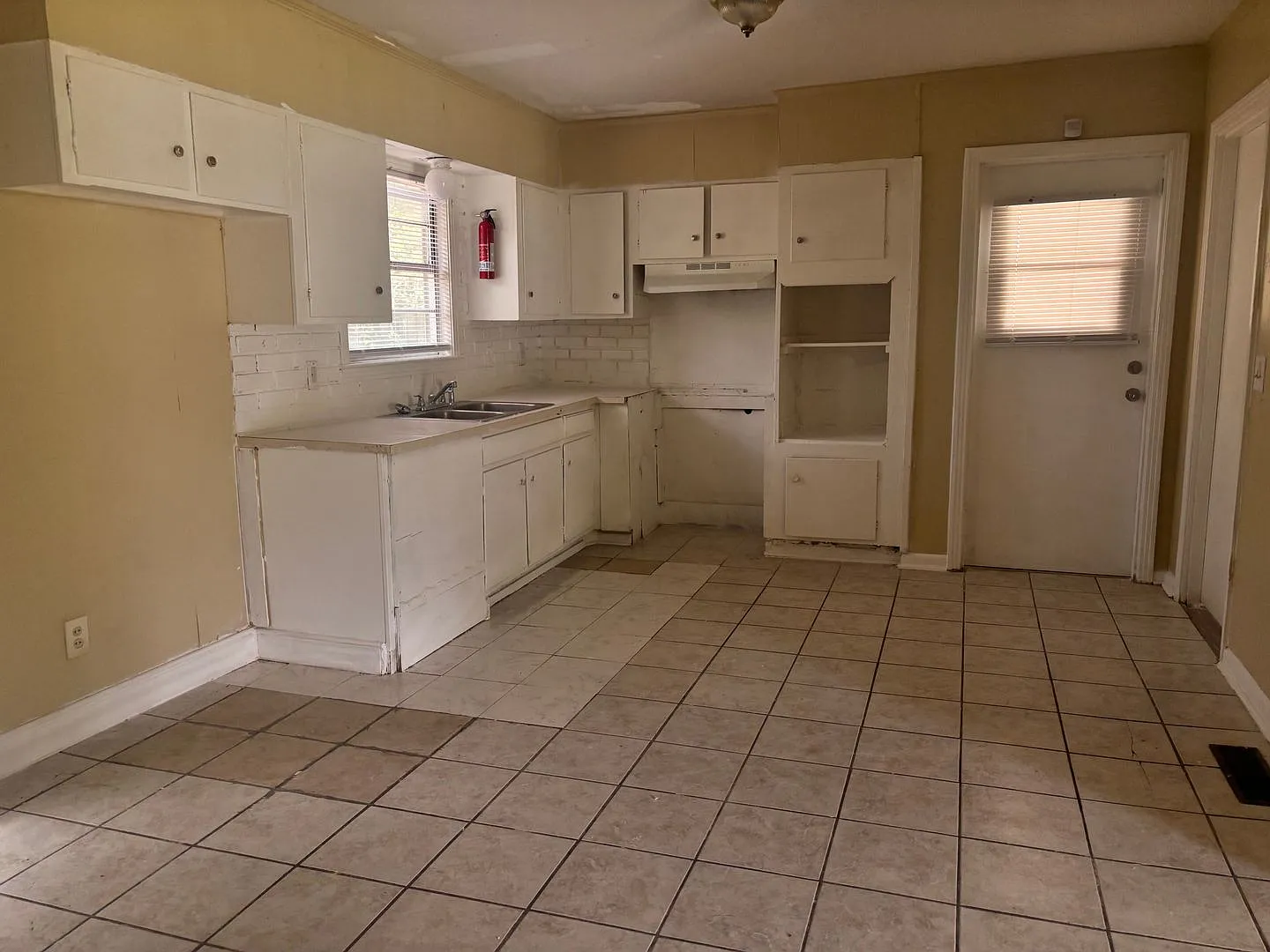 2741 Revere St. Jackson, MS 39212 — Photo 3