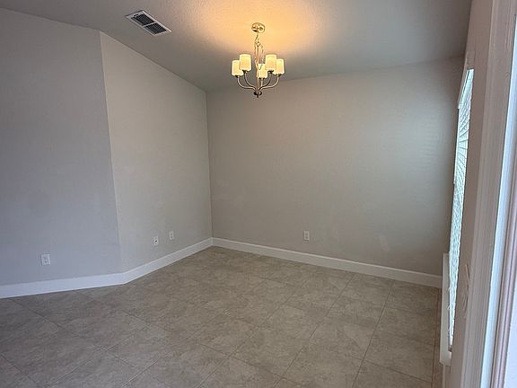 3rd image of 4413 SW 90th Pl