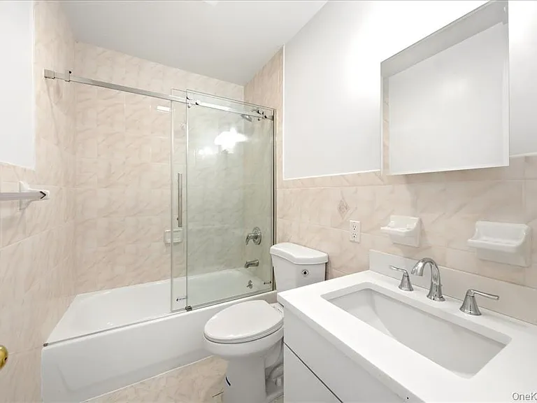 82 Morningside Ave #SFH — Photo 12
