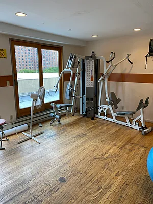 Rented by Ross Realty International | media 25