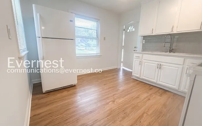 20600 Watson Rd — Photo 4