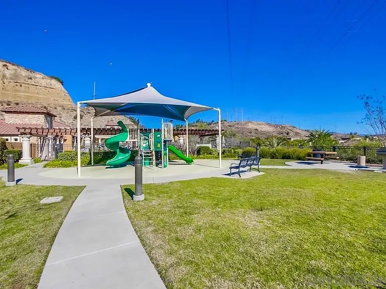 9240 Piantino Way — Photo 47