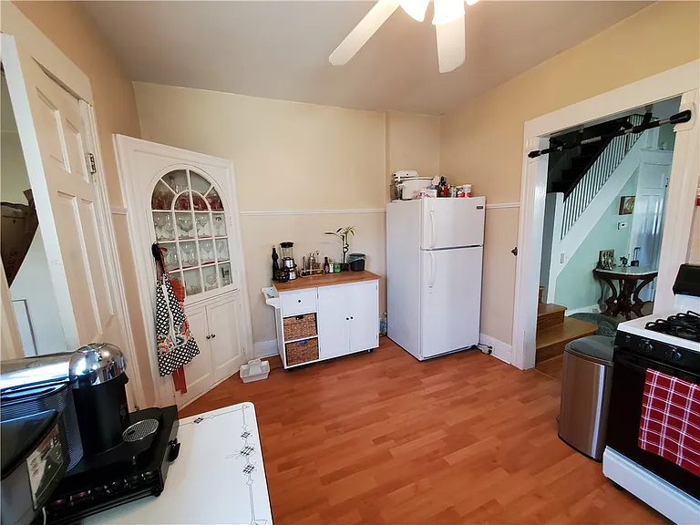 274 Field St — Photo 11