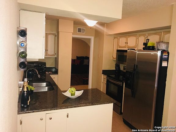 5th image of 8915 Datapoint Dr APT 47C