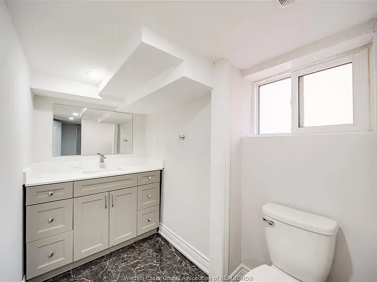 1715 Alexis Rd #LOWER — Photo 25