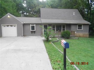 2 W 98th Ter, Kansas City, MO 64114