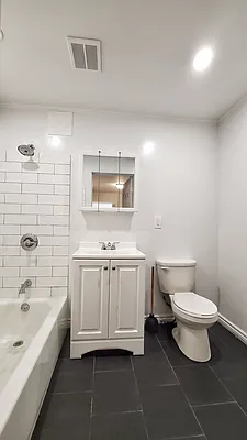 Rented by R New York | media 12