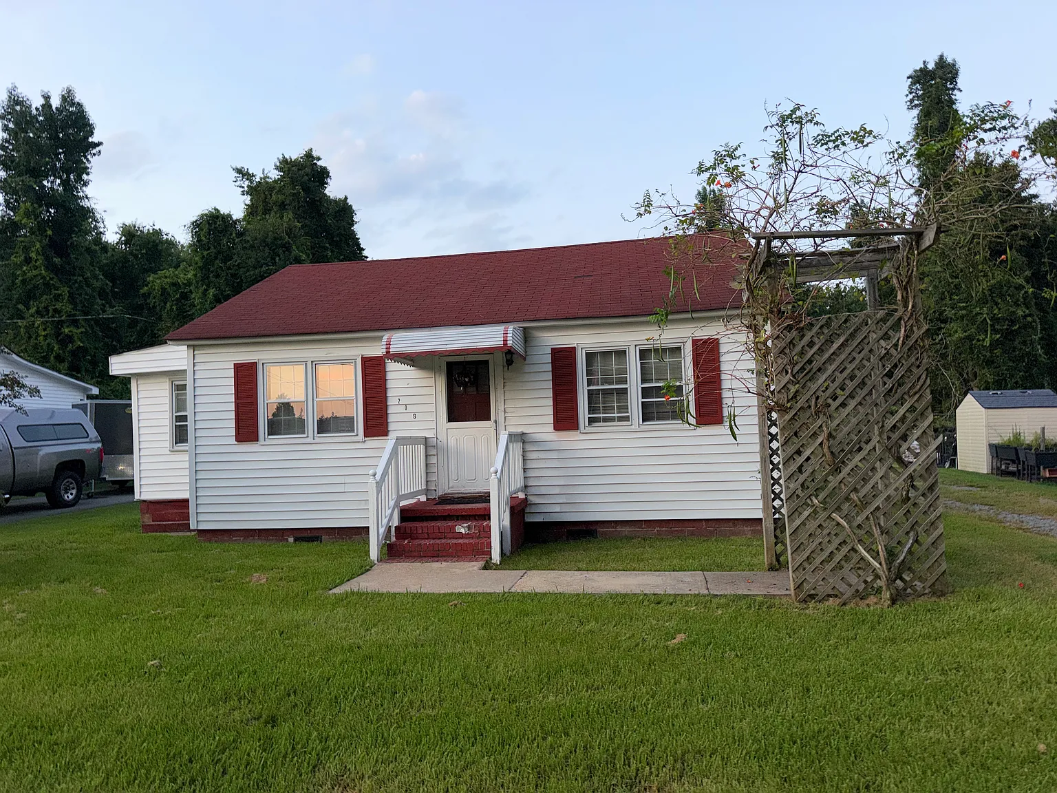 2 bed, 994 sqft, $1,400 — Photo 1