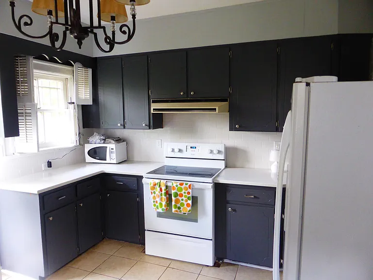 414 Parkway Dr NE — Photo 6