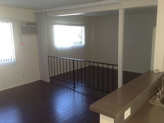 3rd image of 11659 Chandler Blvd APT 10