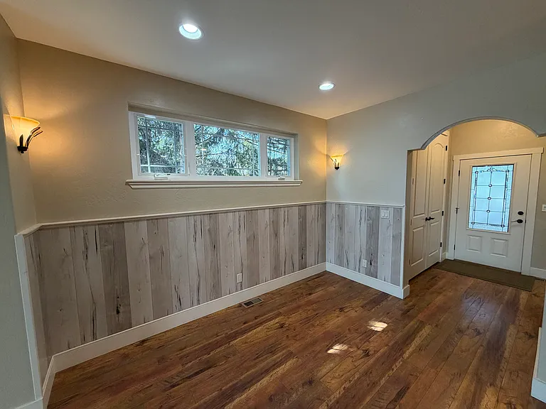 815 Parkway Dr — Photo 16
