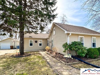 2705 Emiline St, Bellevue, NE, 68147