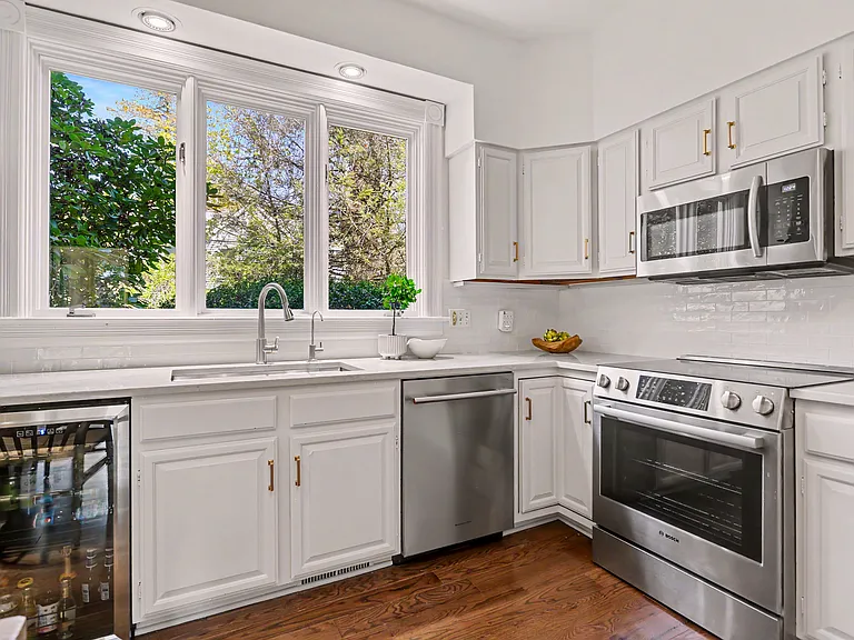 462 Riverside Ave — Photo 21
