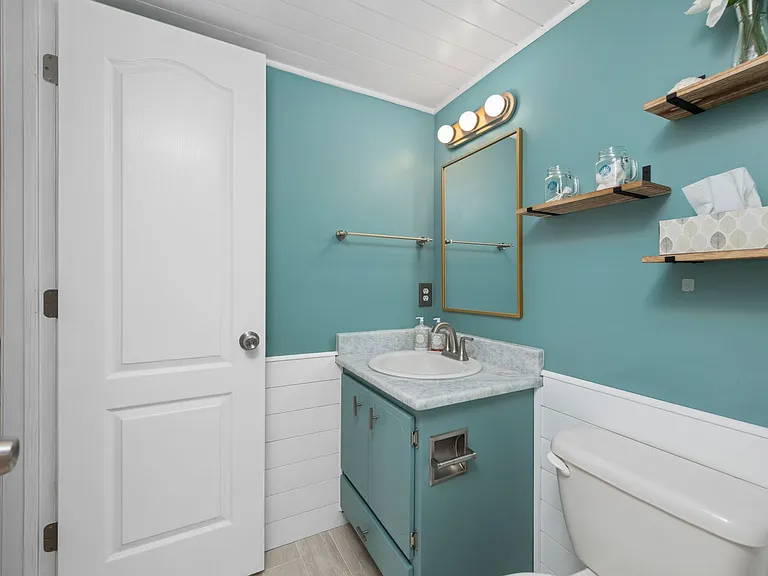 6740 Scotts Pl — Photo 27