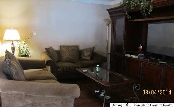 5th image of 88 Wilder Ave