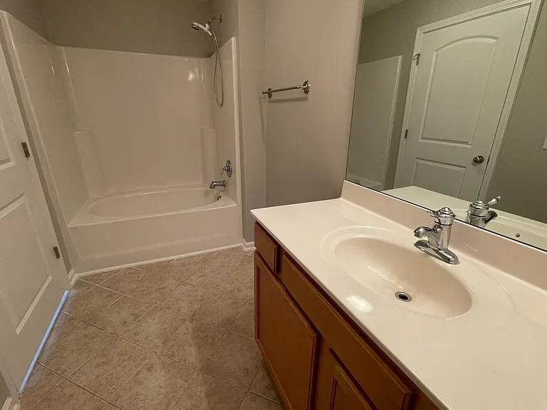 7104 W Friendly Ave #203 — Photo 7