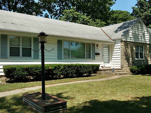 2nd image of 205 E Cox Dr