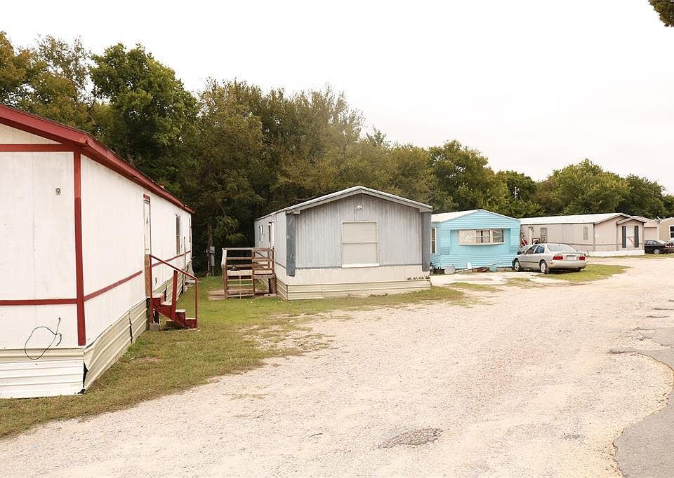1st image of 541 Simmons Way Trailer 8