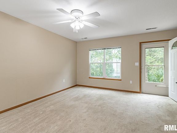 5th image of 3869 W Palmyra Ct