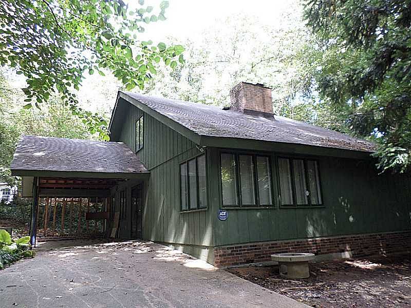 1st image of 3649 Victoria Dr