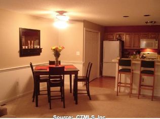 211 Ashmead Cmns #211, Enfield, CT 06082