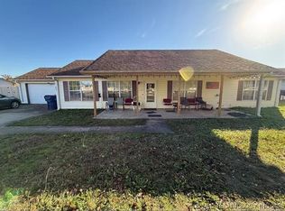 203 Secondine Pl, Chelsea, OK 74016