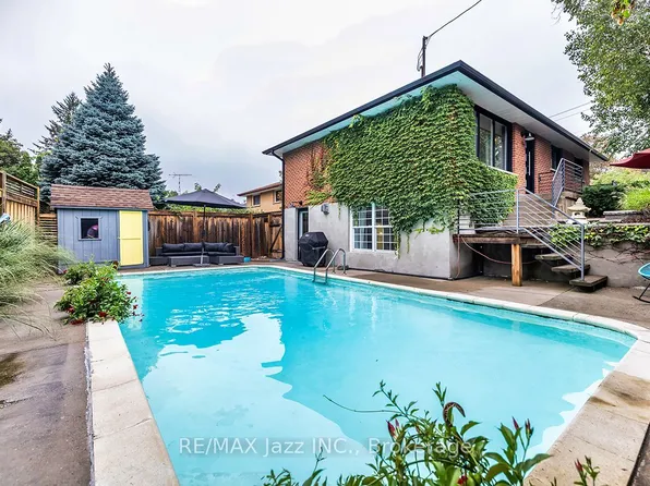 1085 Willowdale Ave, Oshawa, ON L1H 1W7